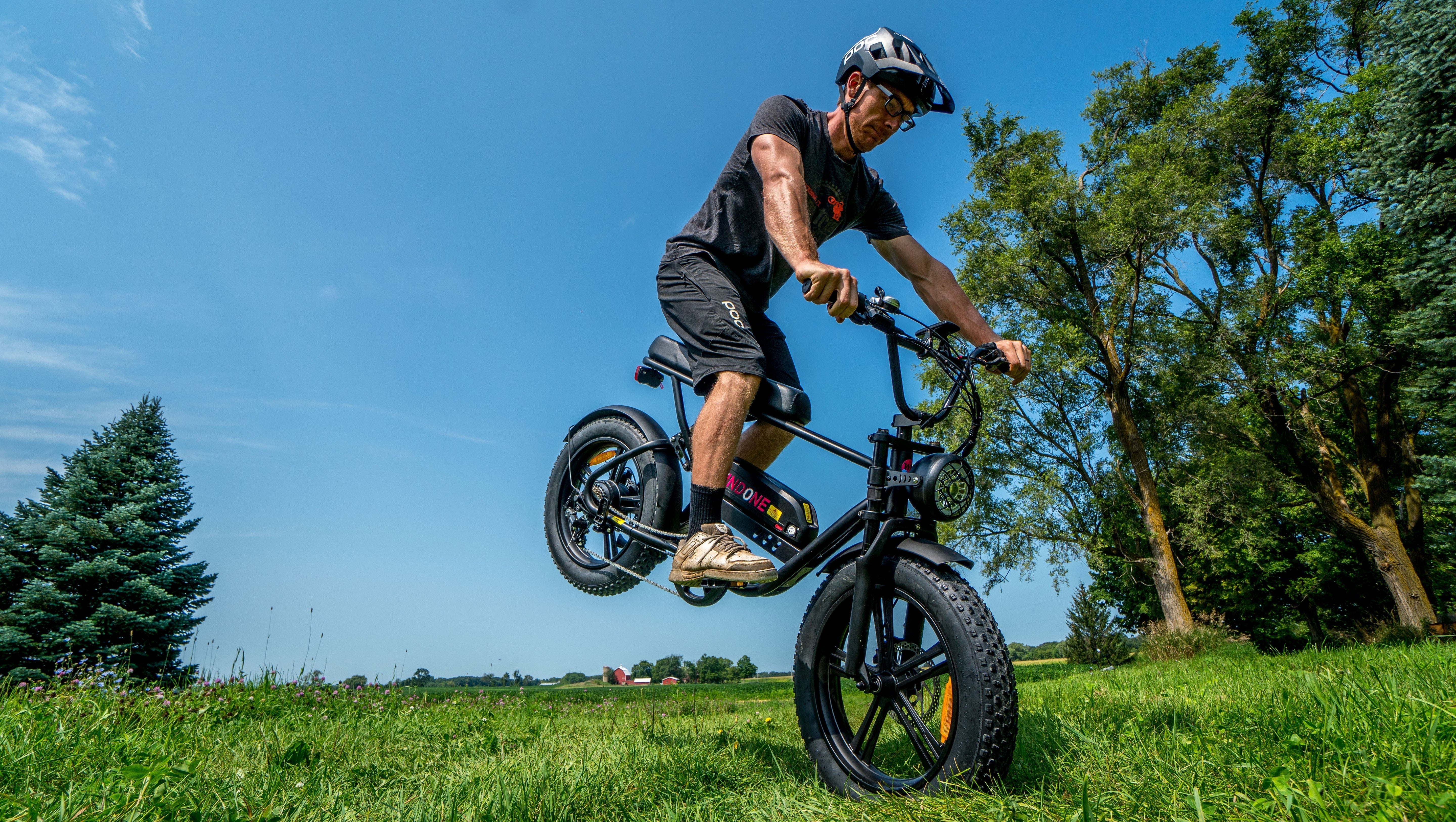How to Clean an Electric Dirt Bike: The Ultimate Canadian Guide for 2026